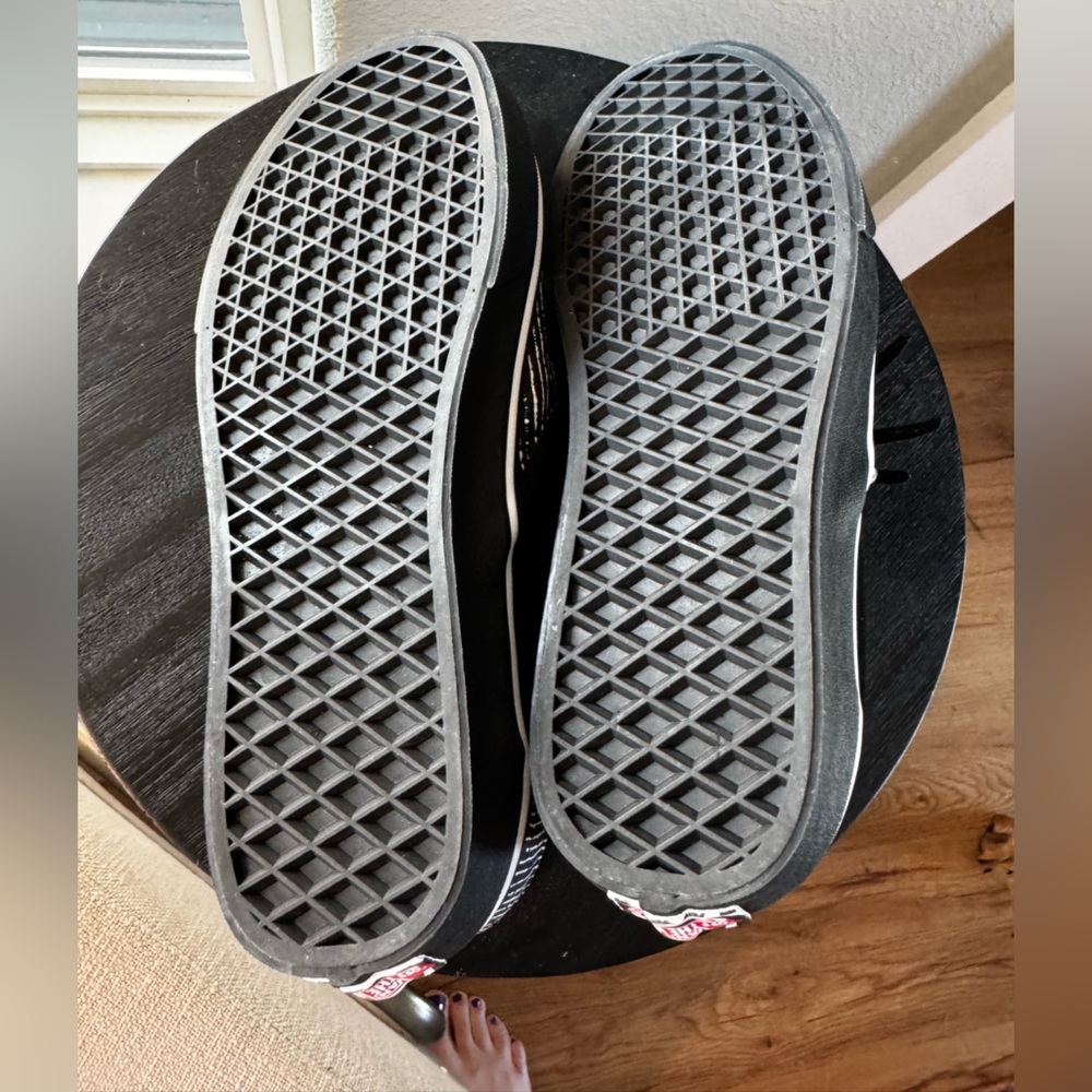 Jack Skellington Limited Edition Slip Ons - Picture 11 of 12
